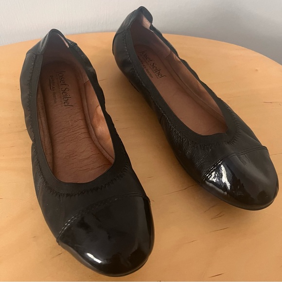 Josef Seibel Pippa Black Leather Patent Toe Ballerina Flats Comfort Soles 42 - Picture 1 of 9